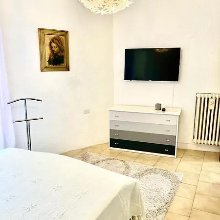 Casa Maribel Luino